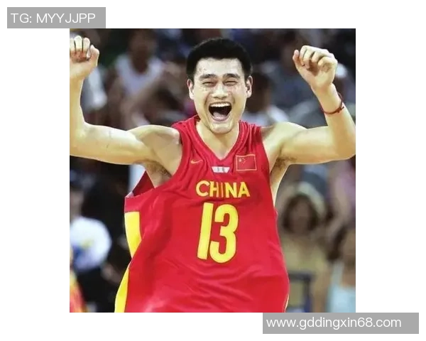 姚明完美灌篮瞬间重现篮球传奇展现力量与优雅的完美结合