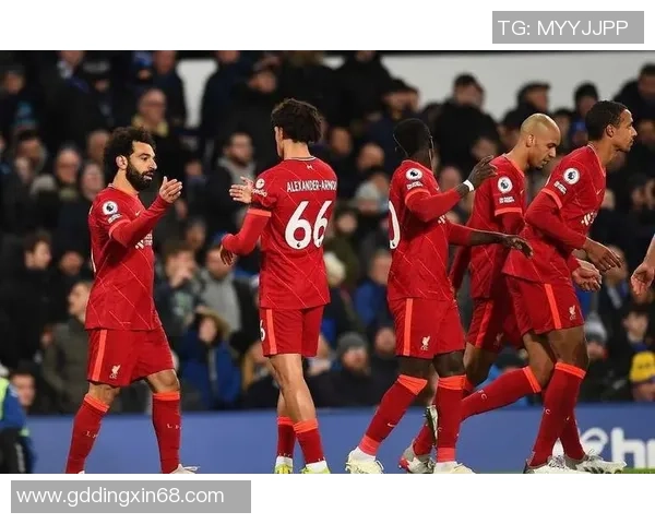 国王杯激战那不勒斯与利物浦0比0平局帽子戏法瞬间点燃全场激情