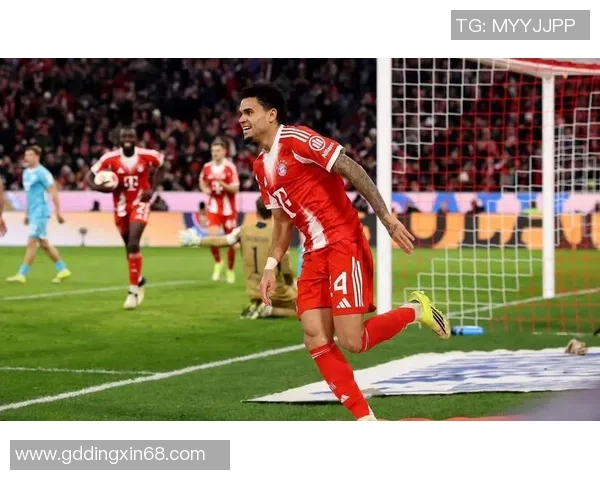 德甲精彩对决拜仁狂胜本菲卡四球横扫引发全场热烈欢呼