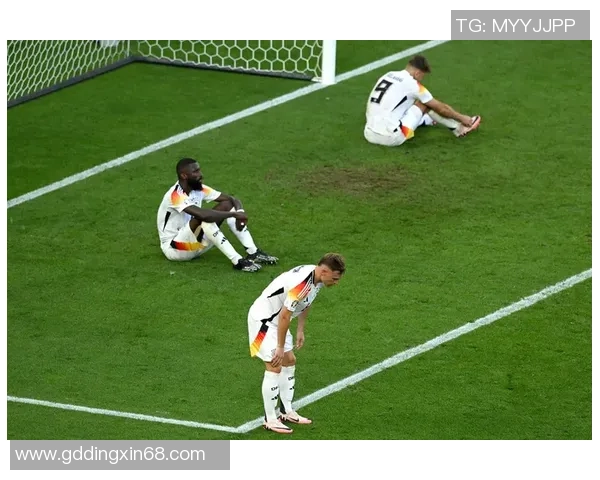 国王杯惊现冷门巴黎圣日耳曼与莱比锡战平点球大战成焦点