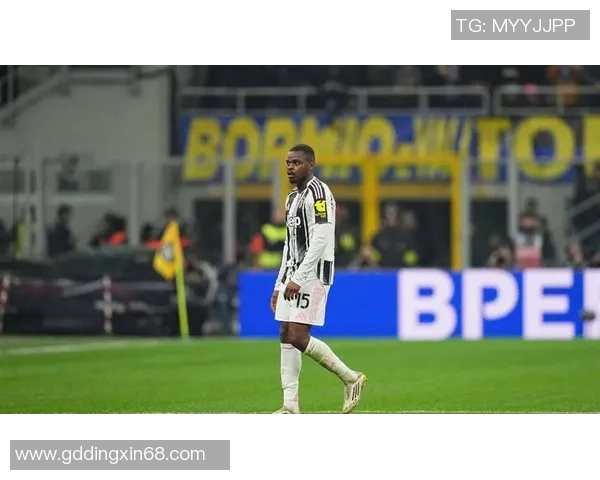 意甲激战国米与本菲卡战成平局绝杀时刻引发争议与热议